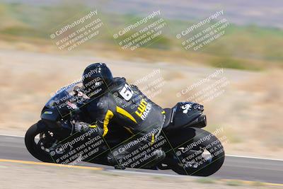 media/Oct-09-2022-SoCal Trackdays (Sun) [[95640aeeb6]]/Turn 15 Inside Distant Pans (1145am)/